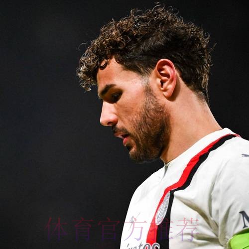 戴维斯尚未和皇马达协议 但预计将自由身离队 戴维斯尚未和皇马达协议 但预计将自由身离队